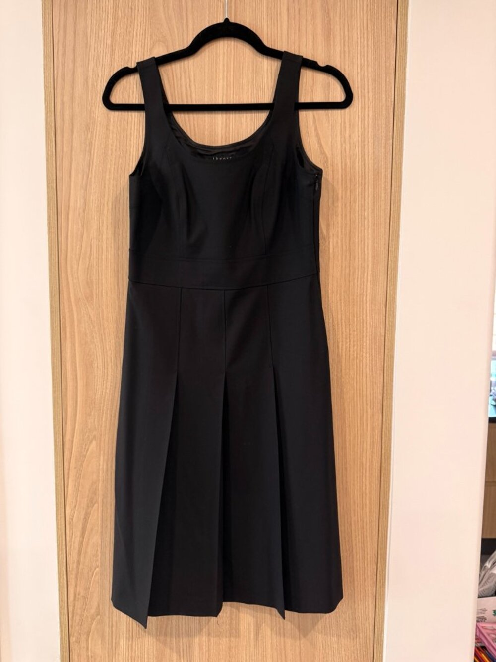 Theory Leonora IS Black Fit & Flare Sleeveless Dress Size 6